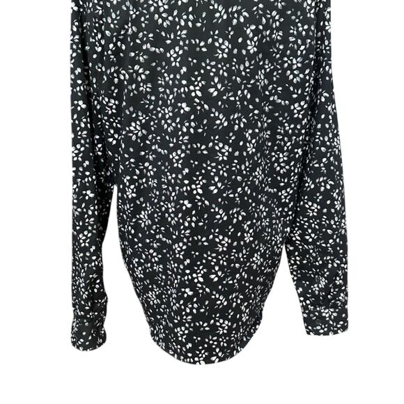 Express Floral Blouse Long Sleeve Collared Button-Up Black White Floral W M NWOT - Picture 3 of 8